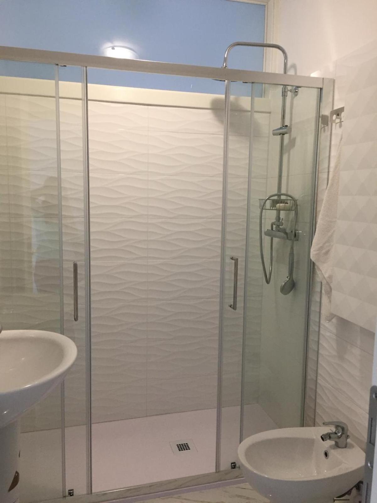 Stop&Go, Camere Condivise Udine Luaran gambar