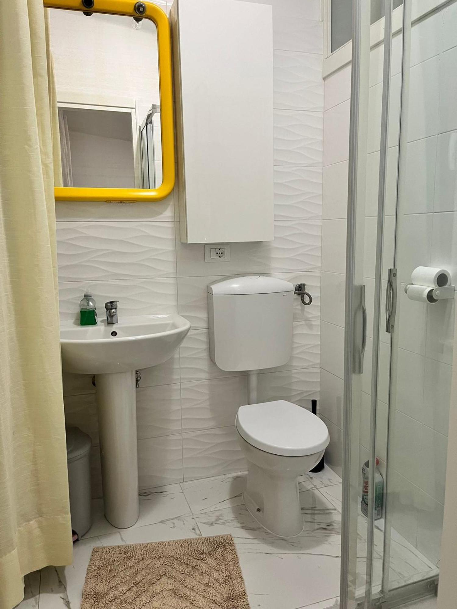 Stop&Go, Camere Condivise Udine Luaran gambar